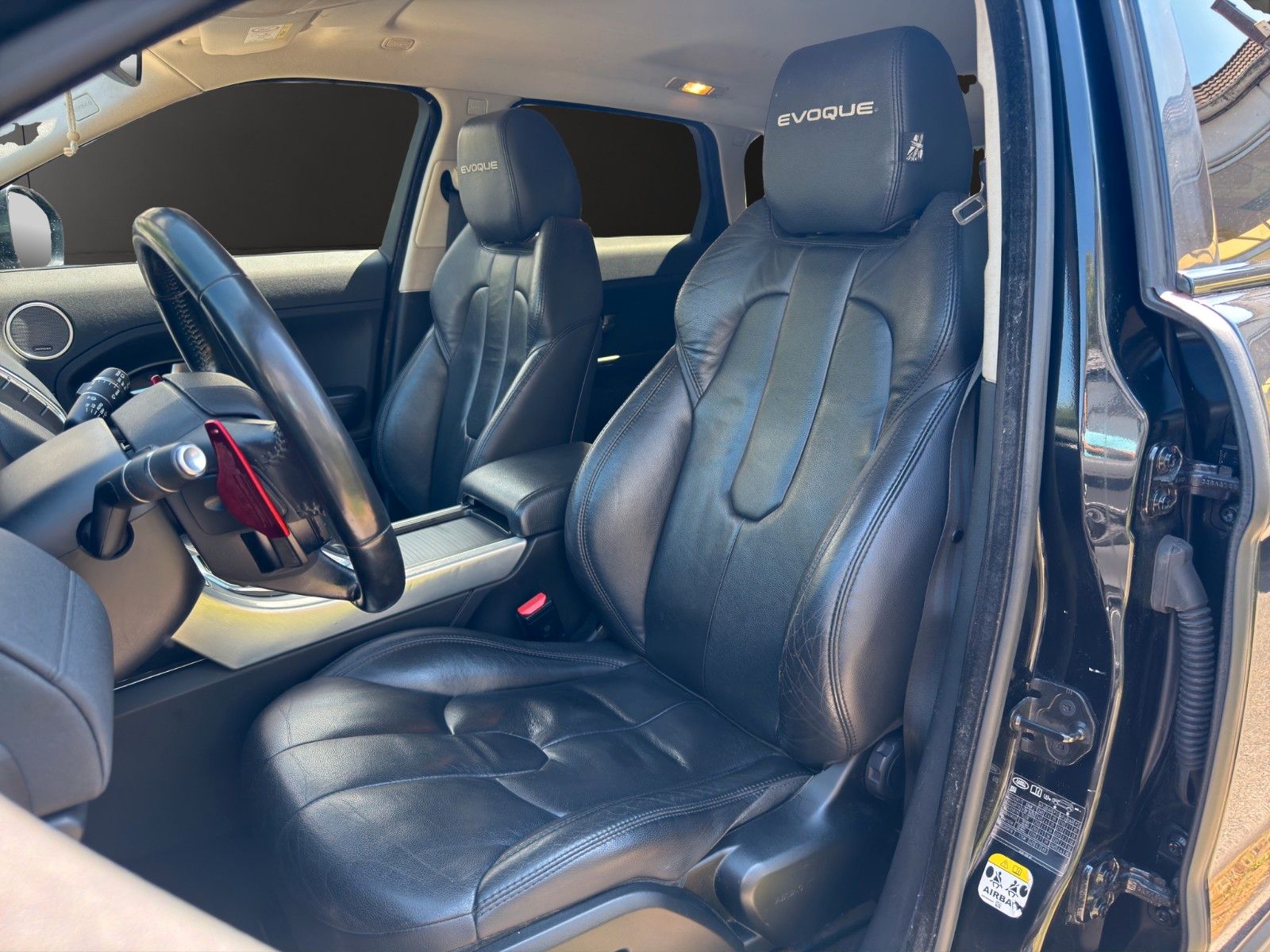 Fahrzeugabbildung Land Rover Range Rover Evoque Britain Automatik/Leder/Navi/