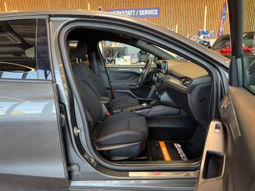 MYAUTOCENTER – Gebraucht- und Jahreswagen mit Werkstattservice in Pfaffenhofen Ford Focus *KEYLES*HEAD-UP*LKHZ*2-ZONEN*ACC*VOLL*