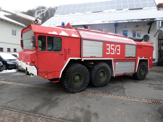 Faun Flugfeld Löschfahrzeug Flughafen LF 22.30/ 6x4