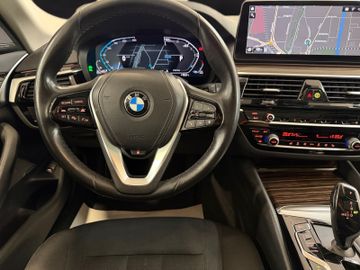 BMW 520 - 11