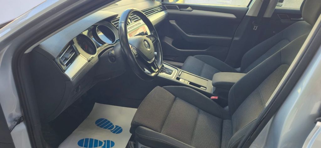 Image of Volkswagen Passat Variant