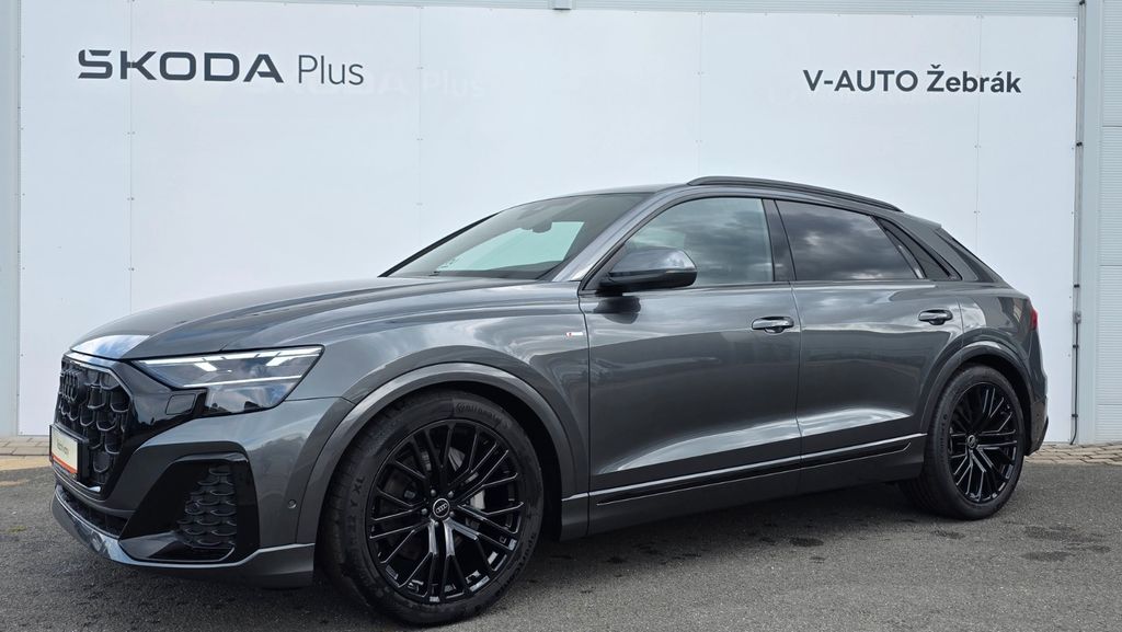 Audi Q8 — fotografia 2