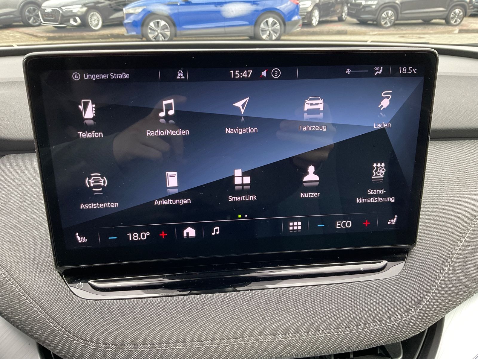 Fahrzeugabbildung SKODA Enyaq 80,Kamera,Keylessgo,Sitzheizung,Navi