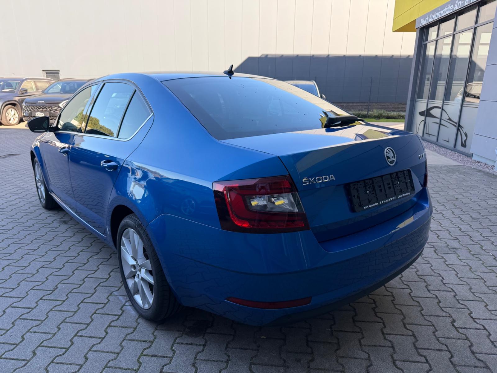 Skoda Octavia 2.0 TDI/LED/KAMERA/AHK/LEDER/MEMORY
