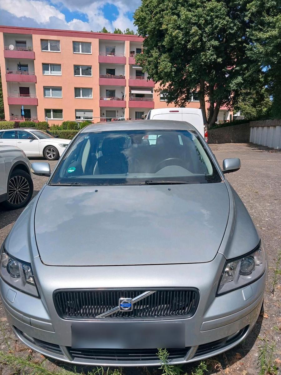 Volvo V50 2006 — rear view
