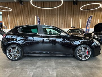 MYAUTOCENTER – Gebraucht- und Jahreswagen mit Werkstattservice in Pfaffenhofen Alfa Romeo Giulietta Quadrifoglio Verde *Klima*Radio*PDC*BT