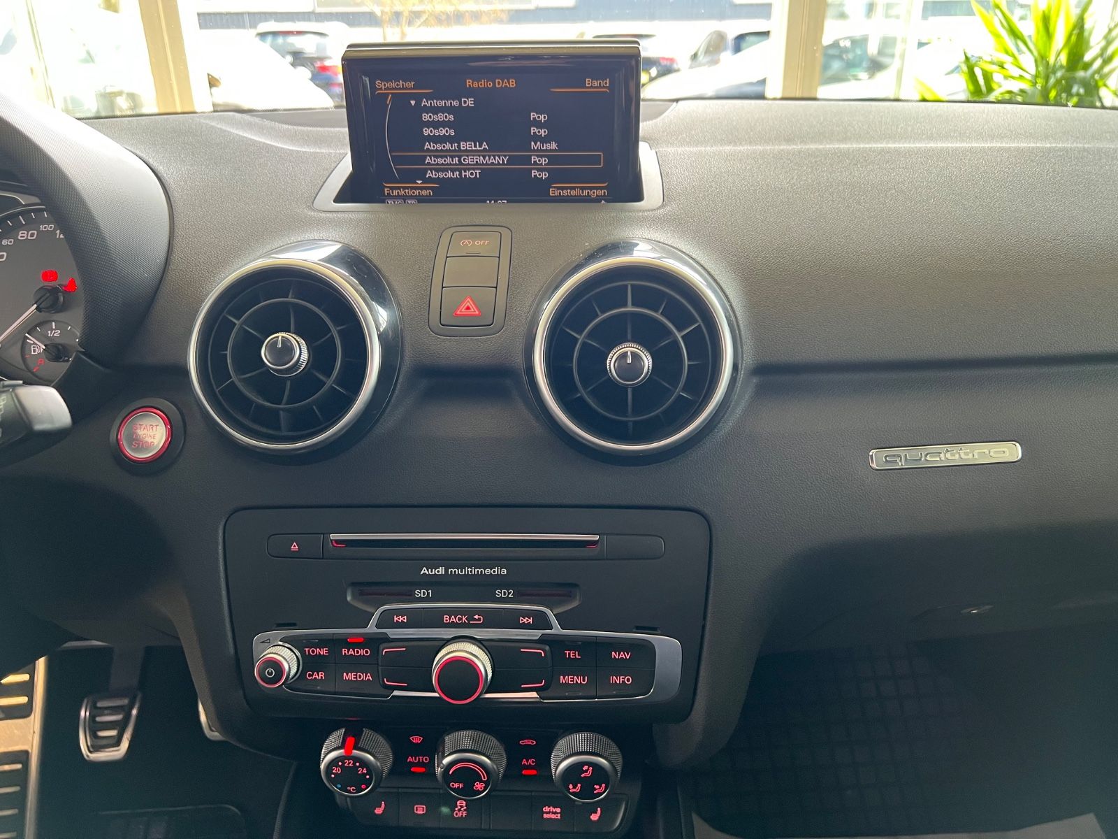 Fahrzeugabbildung Audi S1 Sportback 2.0 TFSI quattro *BI-COLOUR*