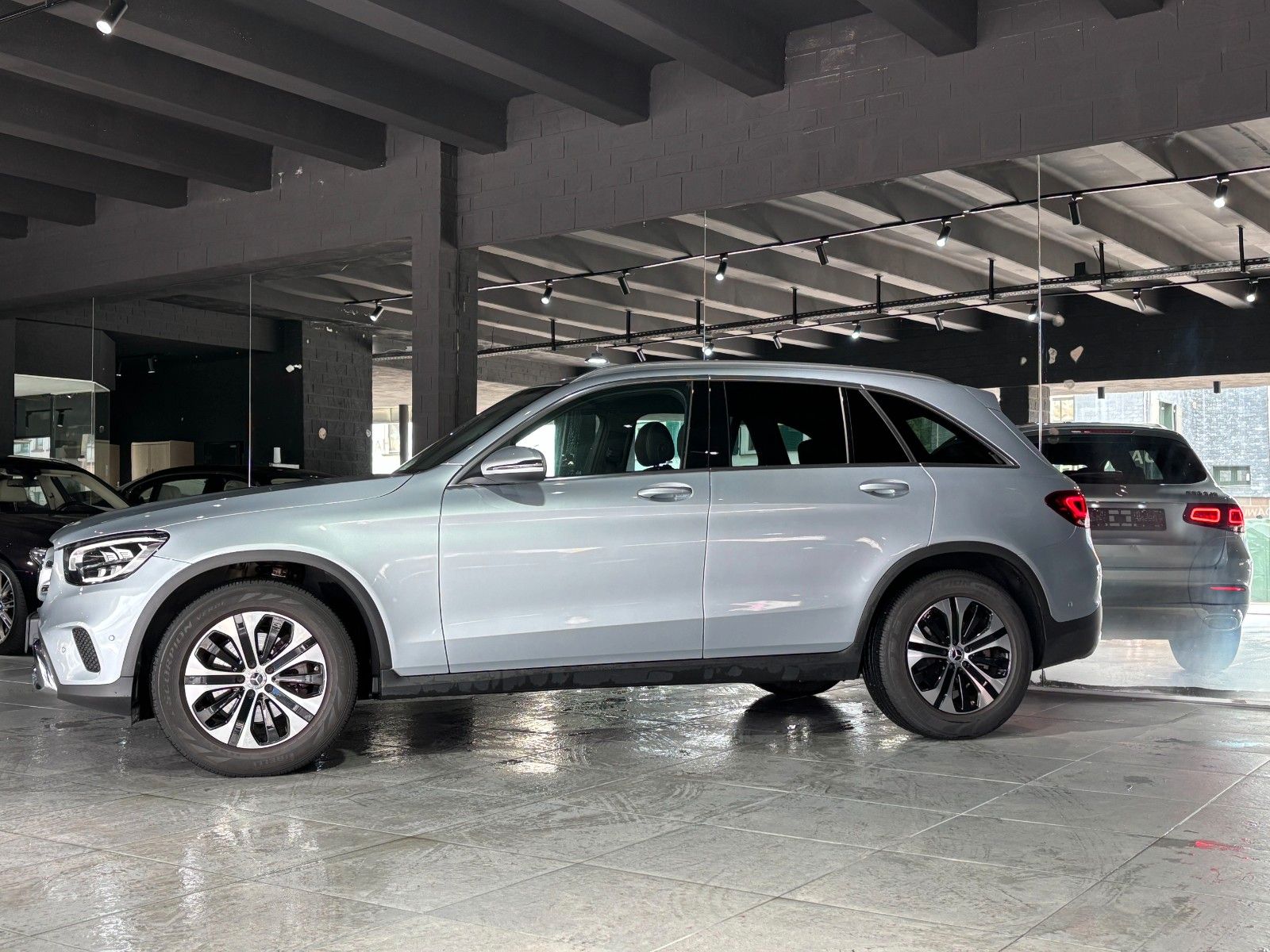 Fahrzeugabbildung Mercedes-Benz GLC 200 4Matic /MULTIMEDIA MBUX/KAMERA/SHZ