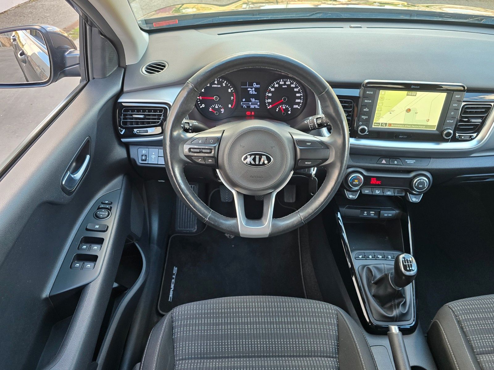 Fahrzeugabbildung Kia Stonic 1.0 T-GDI 120PS Vision Allwetter