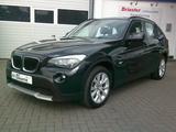 BMW X1  1.HAND,NAVI,PDC,KLIMATRONIC - BMW X1 aus 2012 mit Benzin-Antrieb: Geländewagen