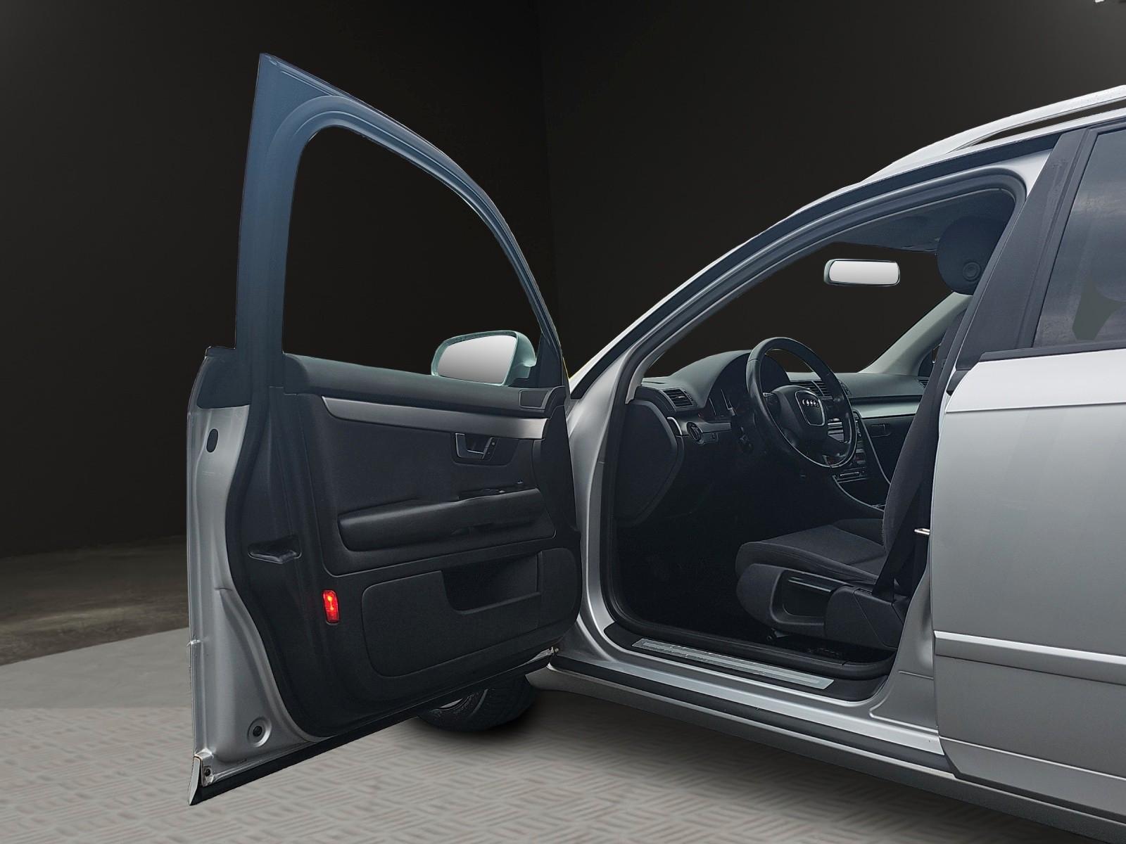 Audi A4 2006 — photo 33