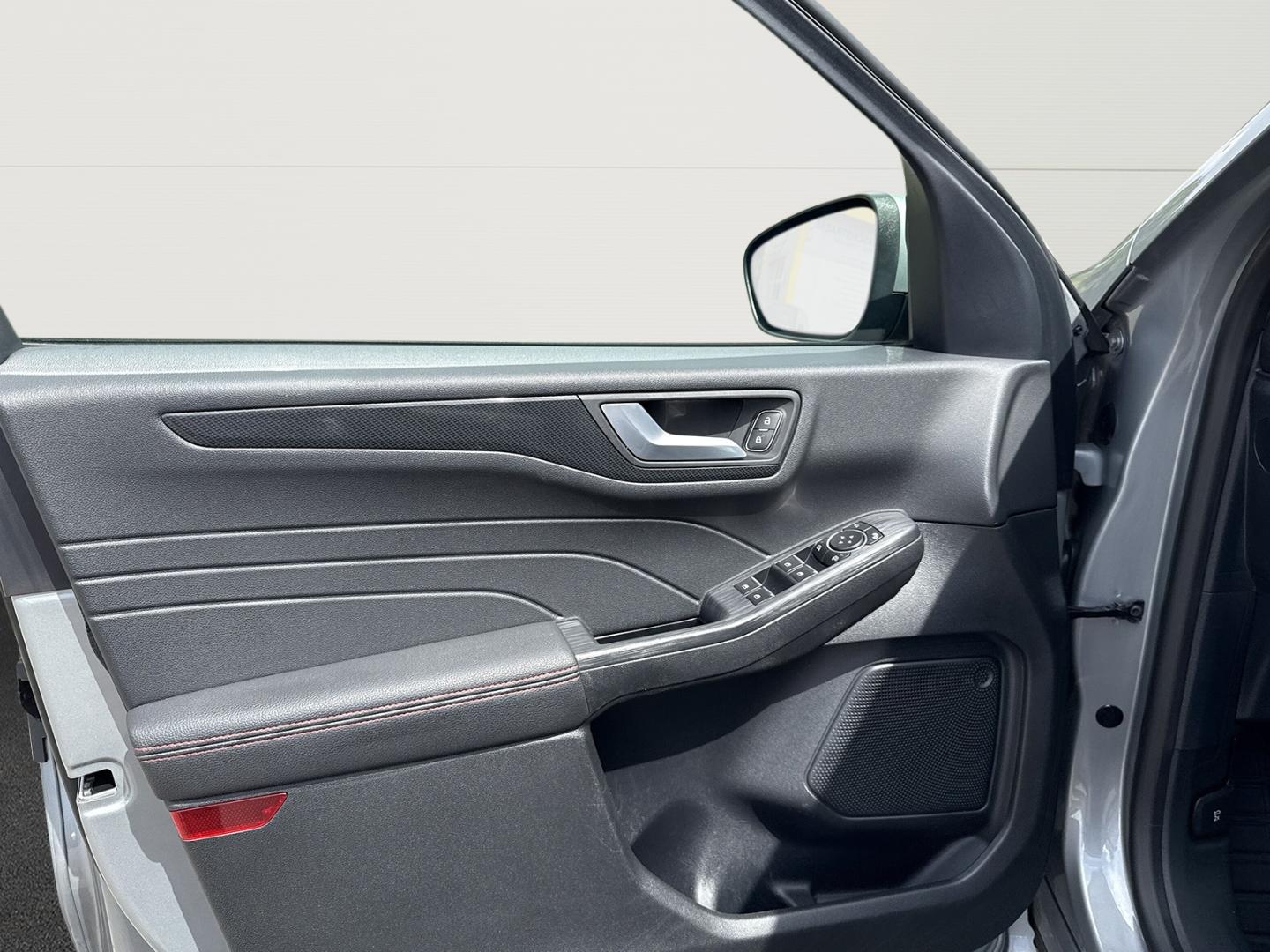 Ford Kuga PHEV ST-Line X 225 ch • Hybride rechargeable • B&O • ACC • Caméras