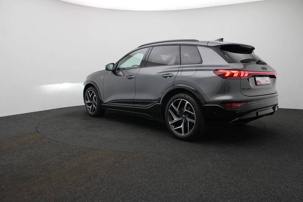 Audi Q6 SUV e-tron performance 225 kW Pano, Tech Pro, imagem 3
