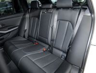 BMW 330 - Vorschau Bild 13