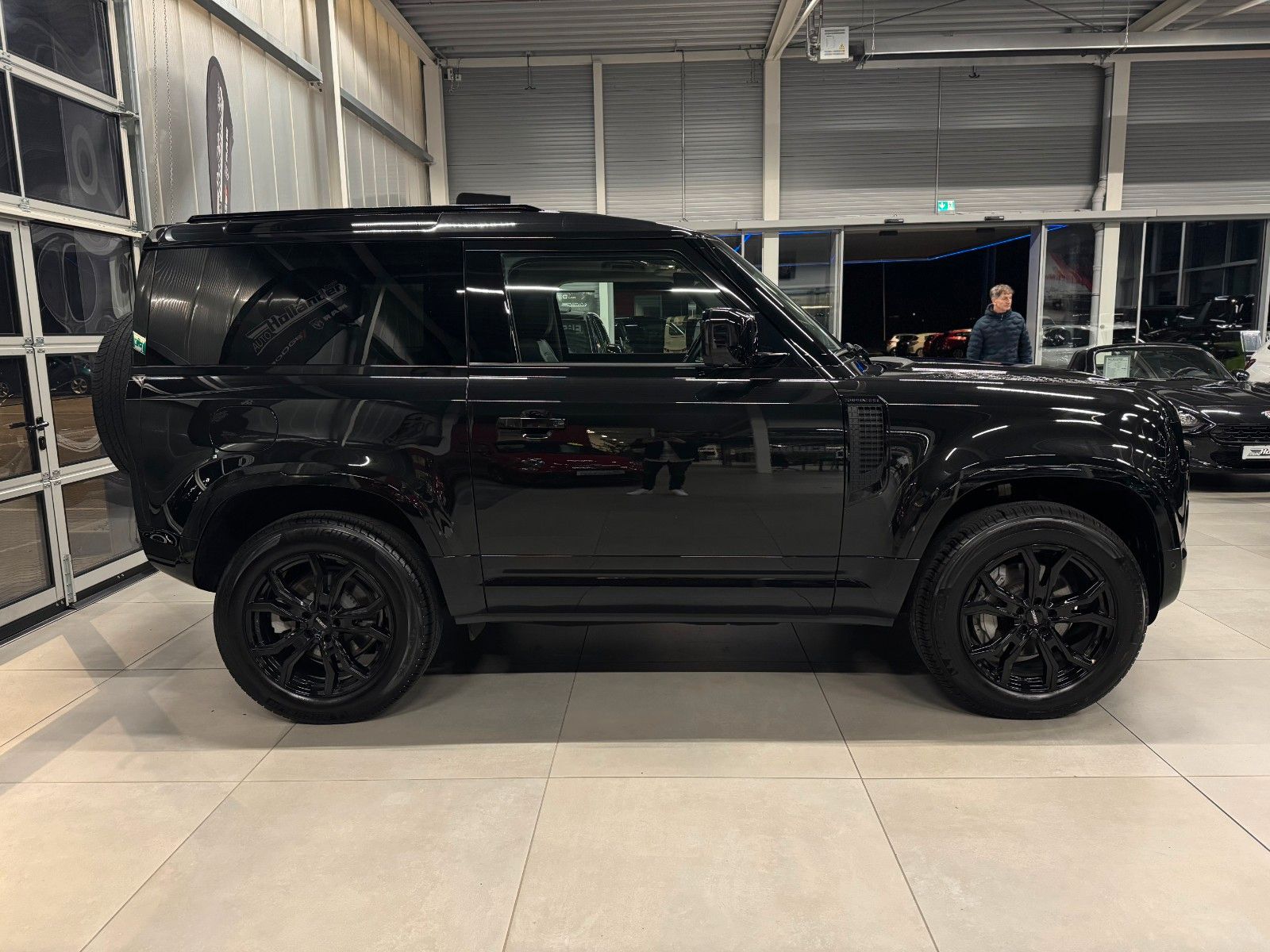 Fahrzeugabbildung Land Rover Defender 90 P400 3.0 XS Edition