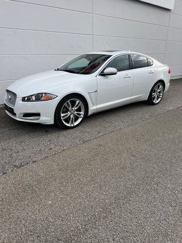 Jaguar XF Limousine 2.0 Merridian Surround 20Zoll Leder