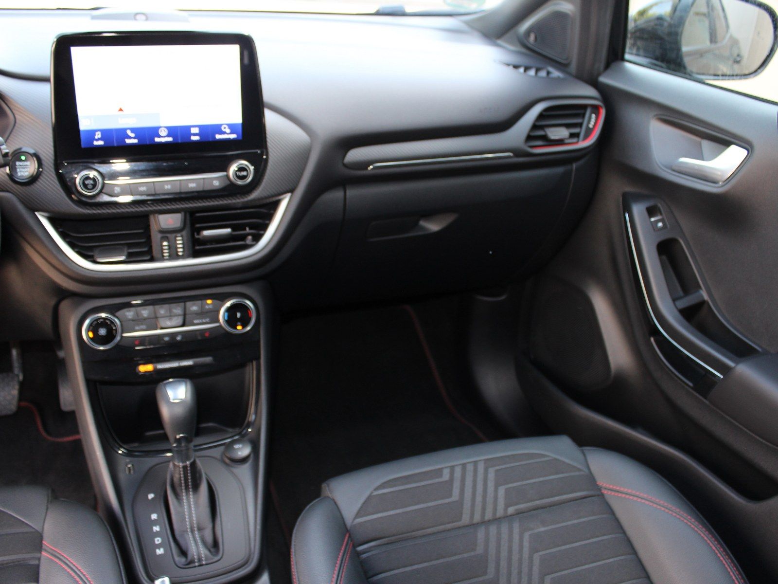 Fahrzeugabbildung Ford Puma ST-Line X 1,5 EcoBoost Mild Hybrid
