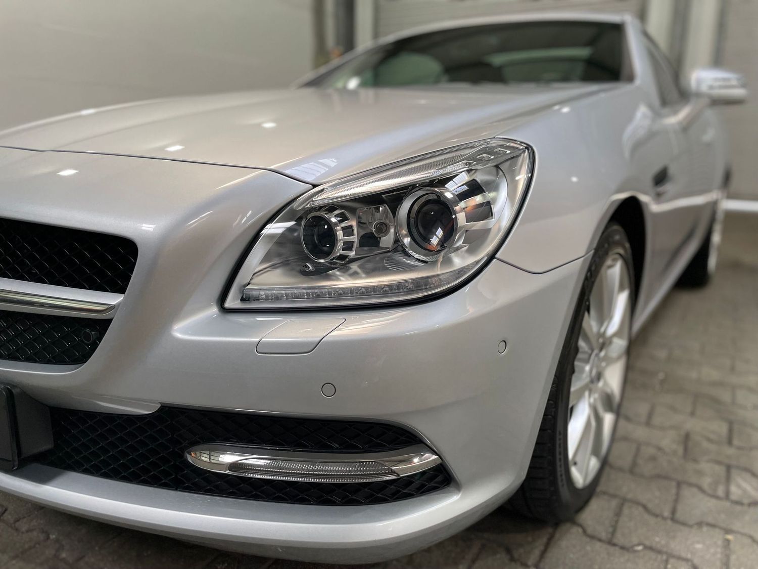 Fahrzeugabbildung Mercedes-Benz SLK 200 Sport #Leder#Bi-Xenon#H&K#ACC#Airscarf