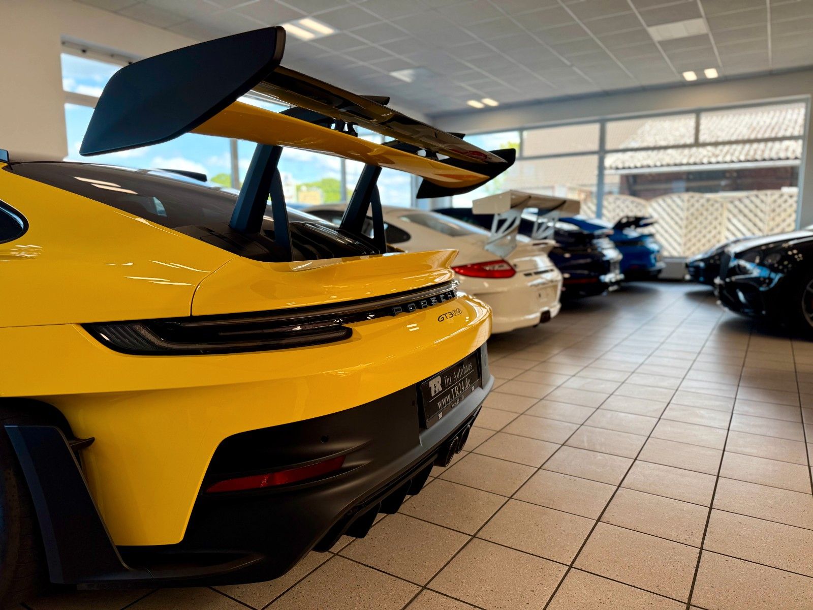 Fahrzeugabbildung Porsche 911 992 GT3 RS Weissach/PCCB/Clubsport/LIFT