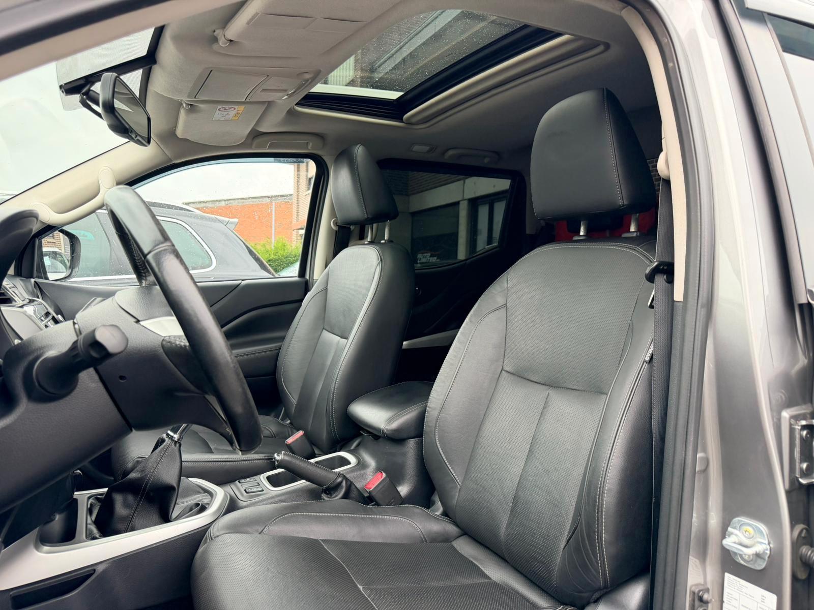 Nissan NP300 Tekna Double Cab4x4/RostFrei/360Kam