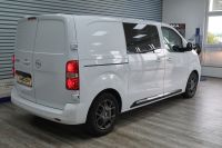 Opel Vivaro 2.0 Kasten L2 Doppelkabine *SHZ/PDC/RFK*