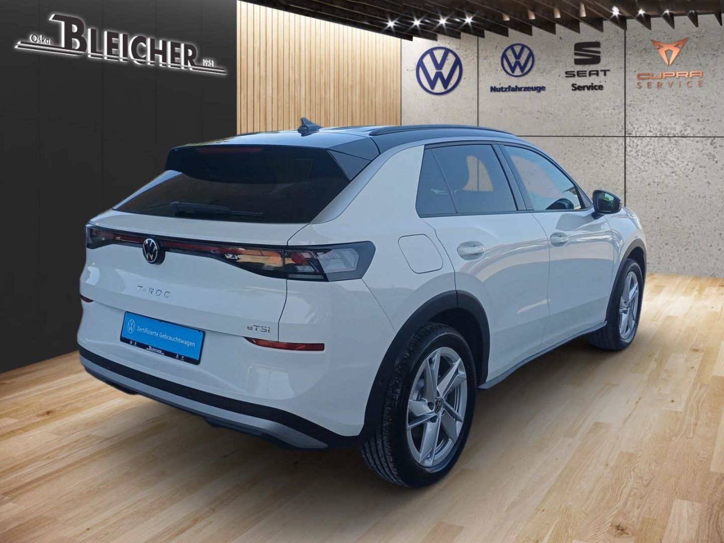 Volkswagen T-Roc 1.5 eTSI ''Life'' Rückfahrkamera Lenkrad foto 3