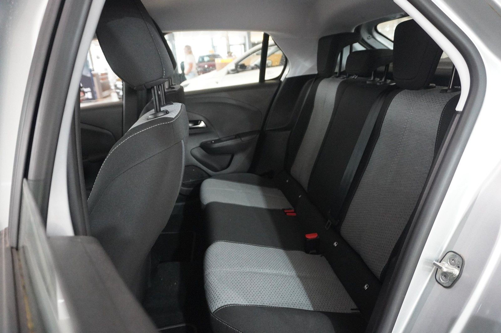 Fahrzeugabbildung Opel Corsa F 1.2 FACELIFT NAVI/LED/KAMERA/VIRTU./DAB+