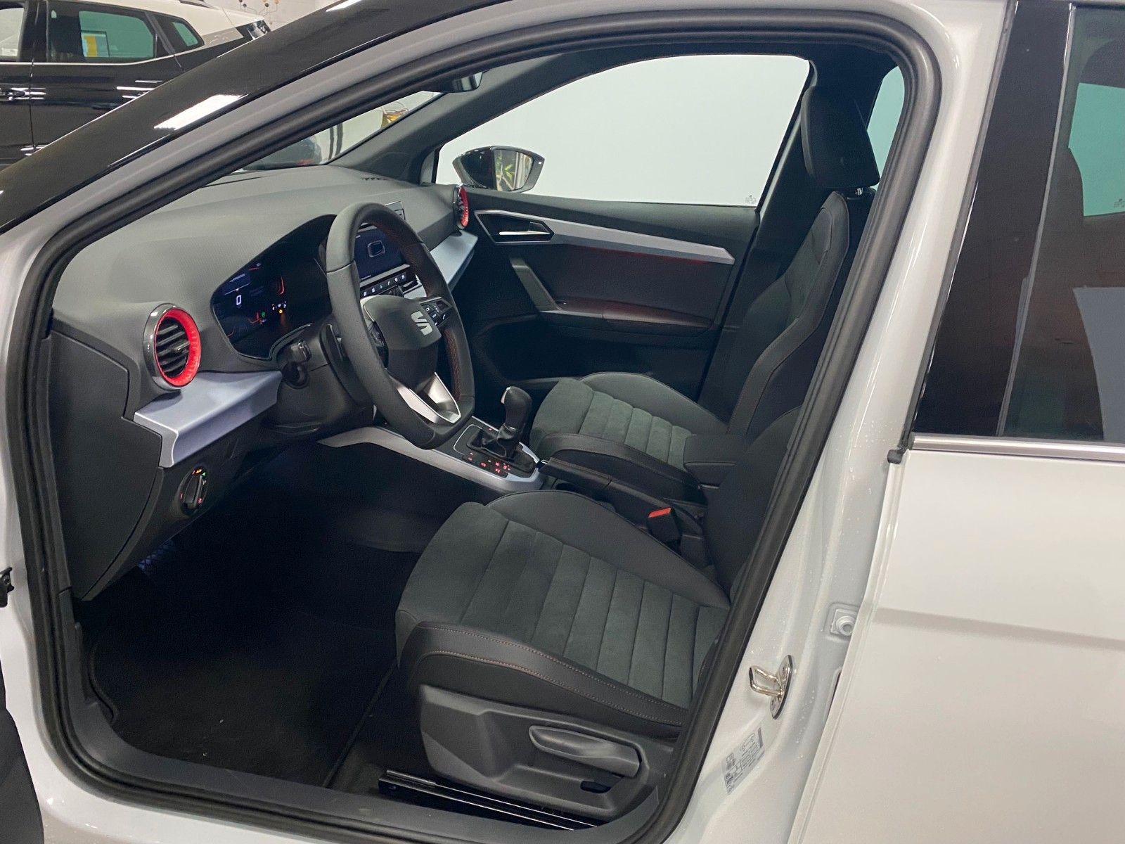 Fahrzeugabbildung SEAT Arona 1.0 TSI FR Garantie 2030+voll LED++KAMERA+