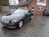 Mercedes-Benz E 220T Avan., AHK, Nav., Kam, Totw.,8 fach, LED - Mercedes-Benz E 220