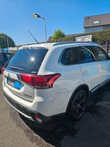 Mitsubishi Outlander 2.2 DI-D 4WD Automatik SUV-Star+ S... - Mitsubishi Outlander mit Diesel-Antrieb: Allradantrieb, Geländewagen, Automatik, 2.2