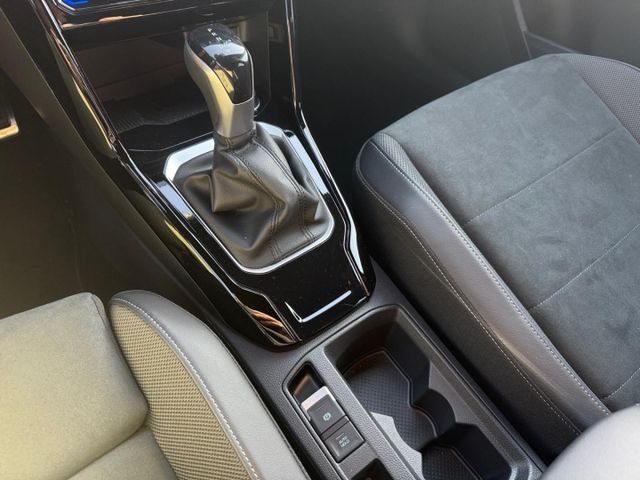 T-Roc R-Line 1.5 TSI DSG Navi Rear View CarPlay
