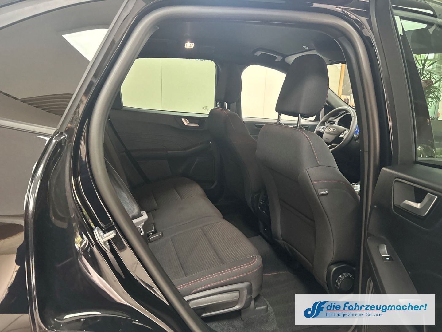 Fahrzeugabbildung Ford Kuga ST-Line 2.0 Navi Digitales Cockpit LED Blen