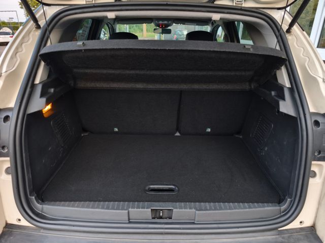 Renault Captur Helly Hansen*Autom*Navi*Kamera*PDC*SHZ*