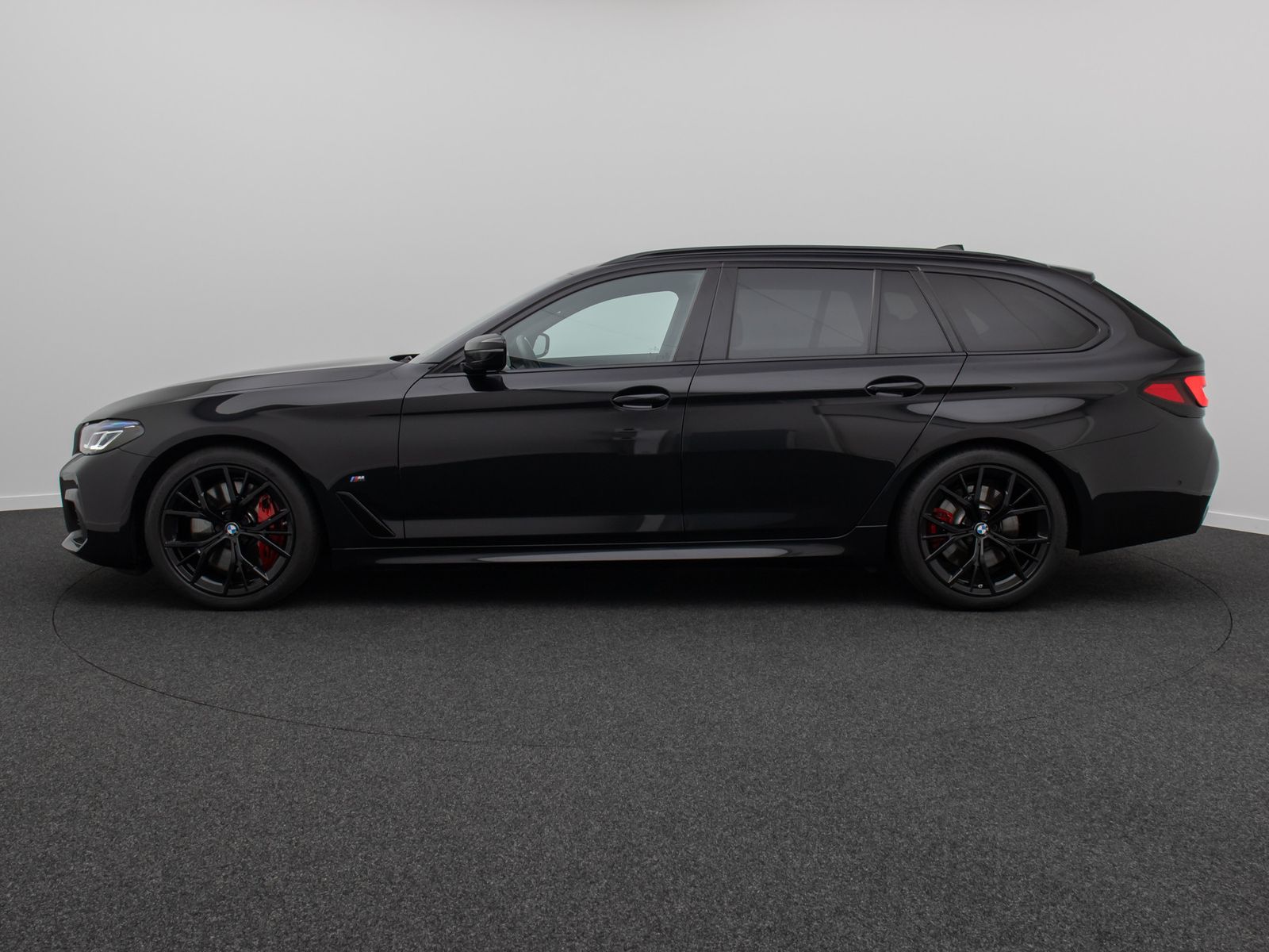 Fahrzeugabbildung BMW 540d xD M Sport Individual HUD DAB H/K Laser