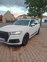Audi Q7 3.0 TDI quattro tiptronic - 7 Sitze.