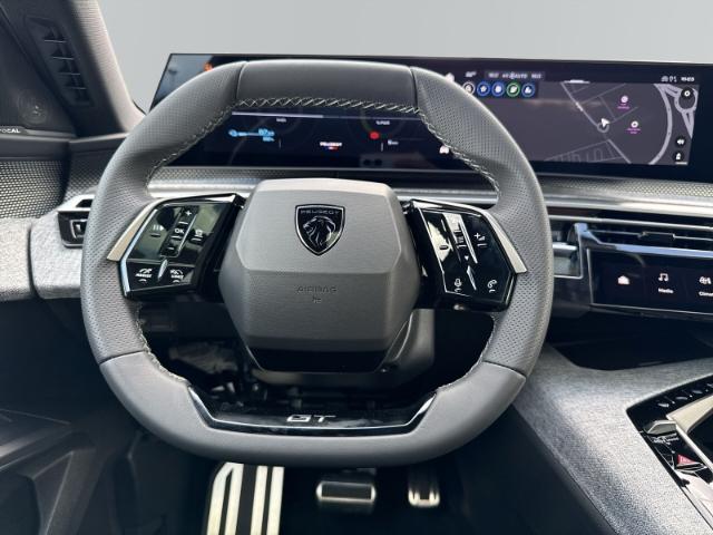Peugeot 3008 -E GT 210 Massagefunktion Panorama-Schiebed