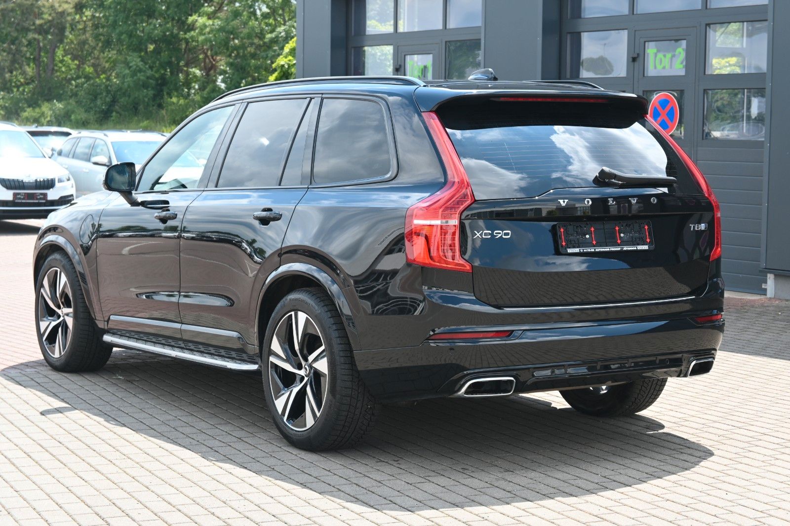 Fahrzeugabbildung Volvo XC90 T8 TE R-Design*PANO*LUFT*360*H&K*AHK*STHZ