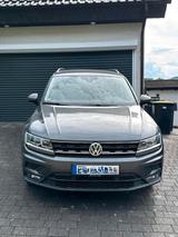 Volkswagen VW Tiguan Sound 1.4 TSI - Volkswagen Tiguan mit Benzin-Antrieb: Kombi