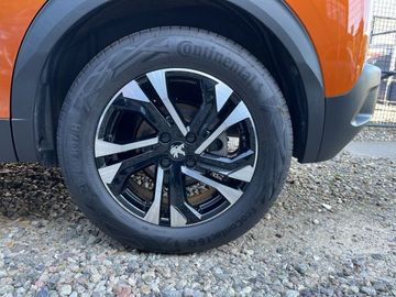 Peugeot 2008 Elektro Allure 136