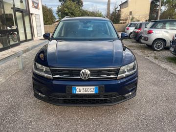 Volkswagen Tiguan - 2