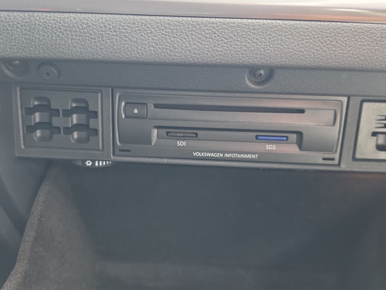Fahrzeugabbildung Volkswagen Golf VII Variant Trendline BMT NAVI KLIMA SHZ