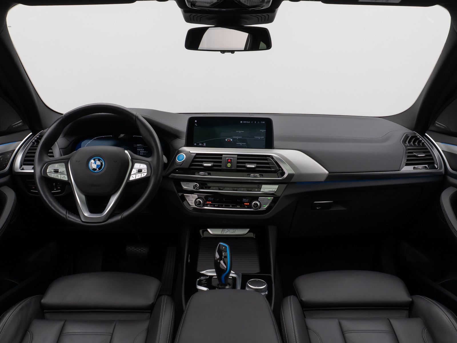 Fahrzeugabbildung BMW iX3 Impressive Panorama 360°HUD DAB H/K Sport