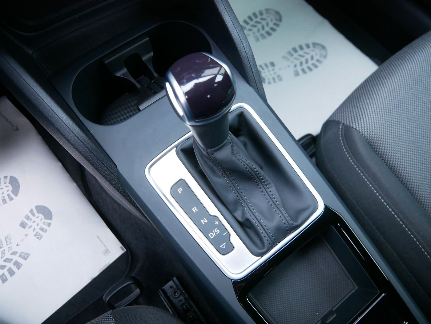 Fahrzeugabbildung Audi Q2 1.5 TFSI S-Line NEU43T DSG ACC Kamera SHZ LED