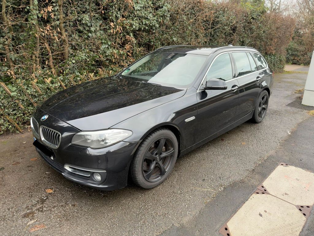 Image of BMW 530