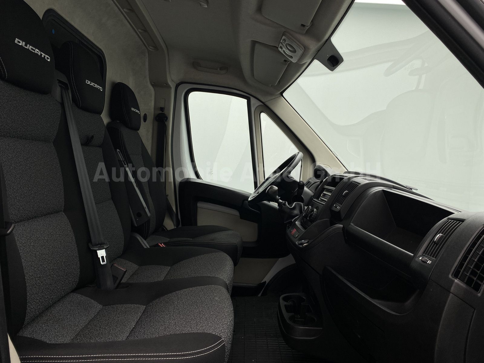 Fahrzeugabbildung Fiat Ducato Kasten 30 *1.HAND* 3-SITZER 0730