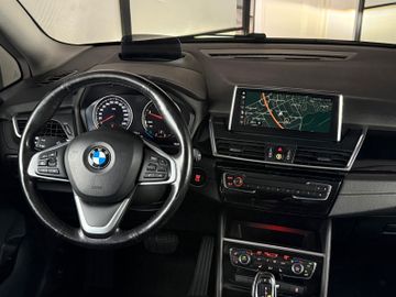 BMW 220 Gran Tourer - 11
