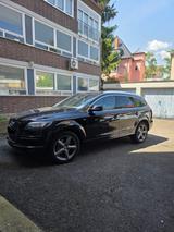 Audi Q7 -7. sitzen, S line 2.Hand - Audi Q7 aus 2012 mit Diesel-Antrieb