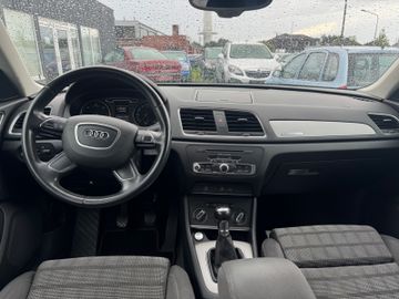 Audi Q3 - 11