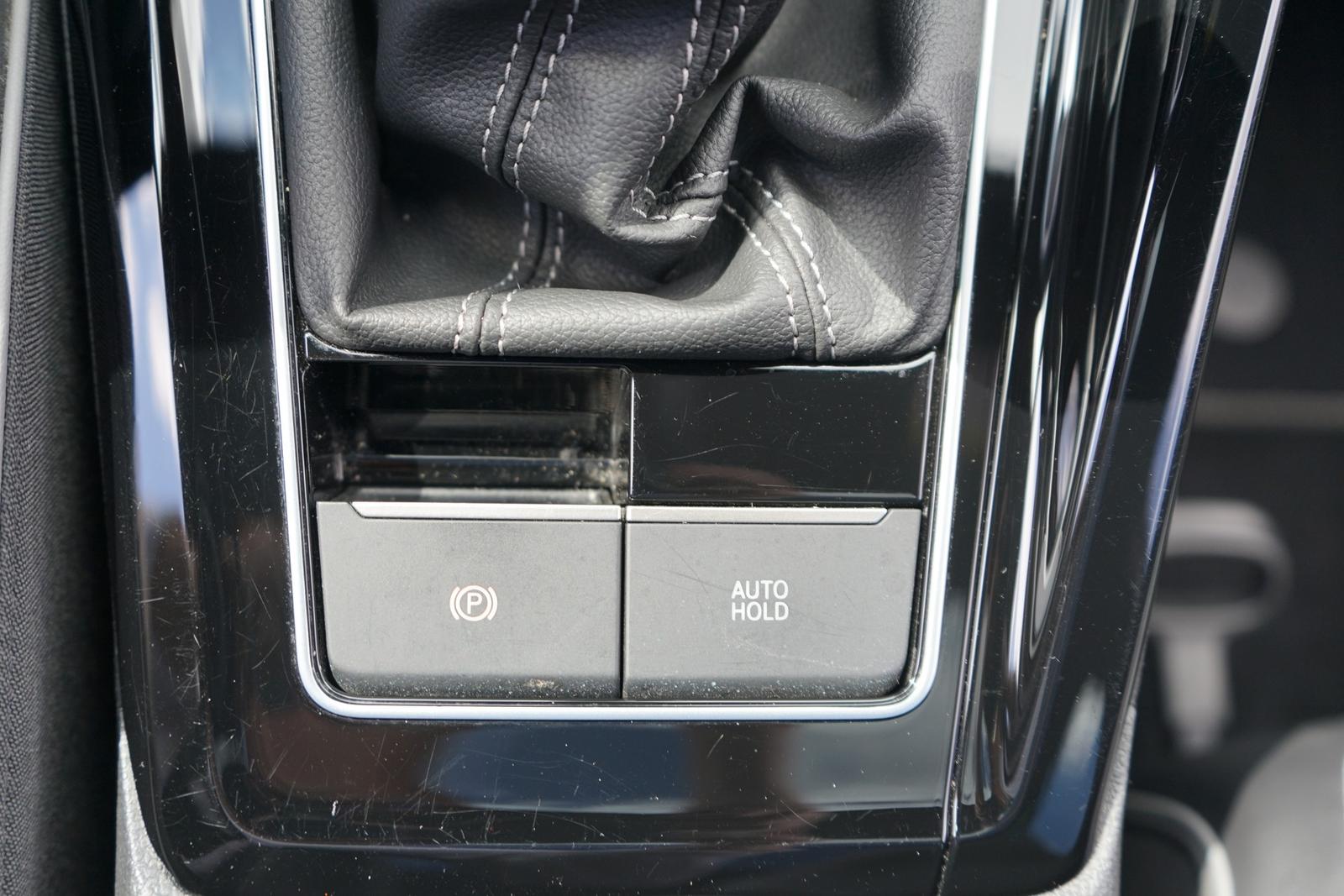 Volkswagen Golf VIII Variant 1.5 TSI R-Line LED Panorama, миниатюра 14