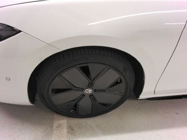 Volkswagen Passat Variant - Bild 11